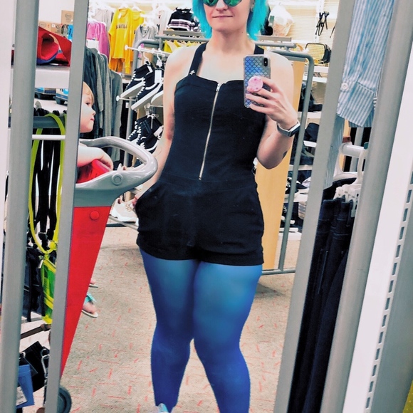 Meet your Posher, Julie - Picture 4 of 4